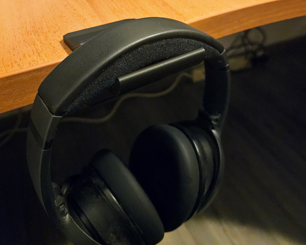 Auto-Supported Modular Desk Edge Cable Organizer