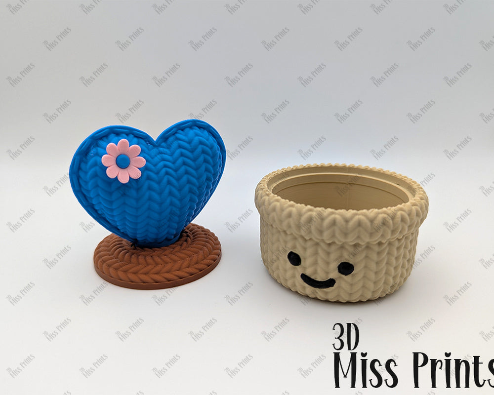 Knitted Love Cactus Pot