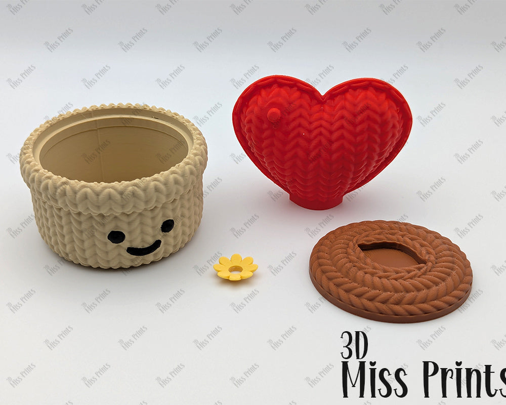 Knitted Love Cactus Pot