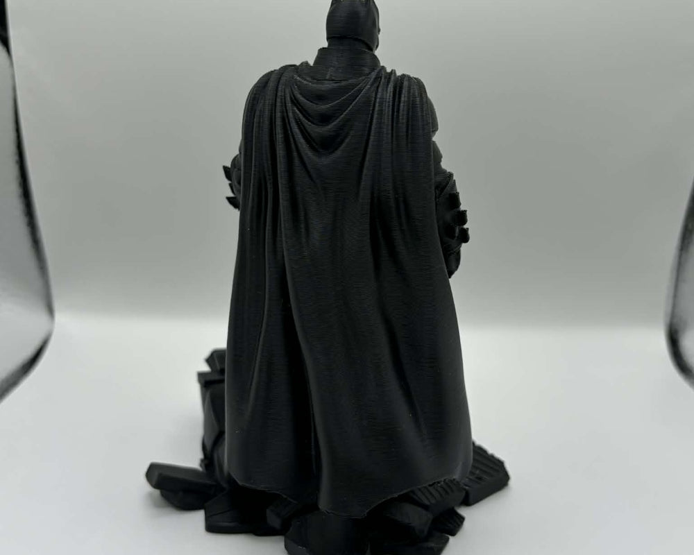 Batman Dark Knight Diorama – Ultra Detailed