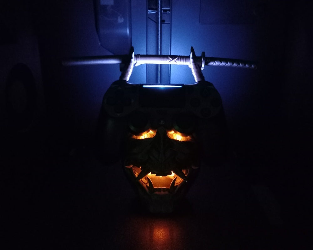 Oni Mask PS45 Controller Stand