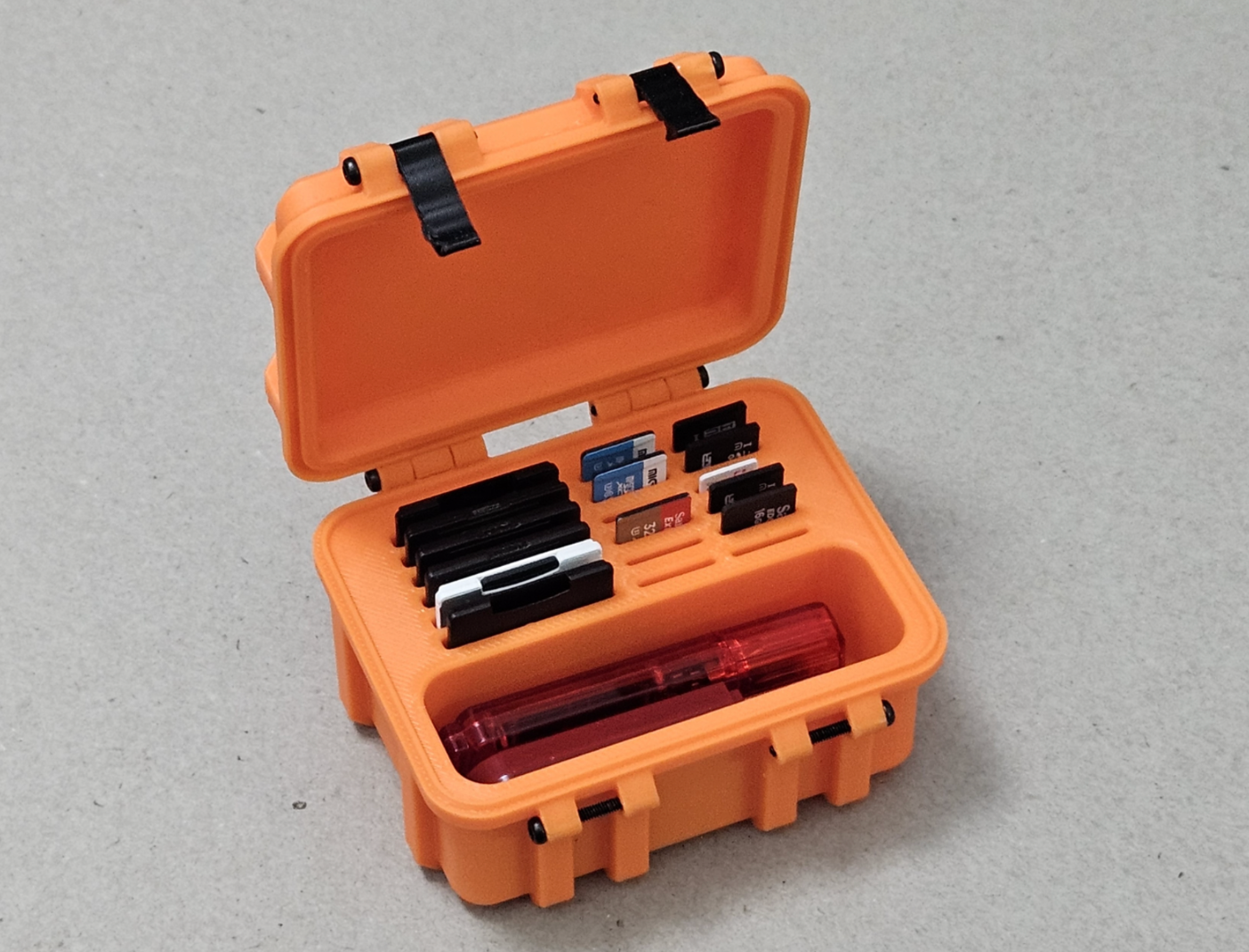 Media Storage Container