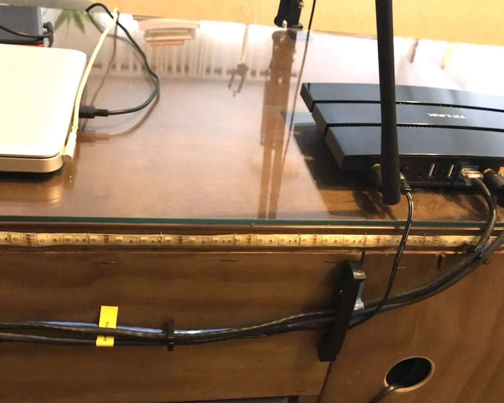 Best Cable Management Clip with Latch-able Hinge