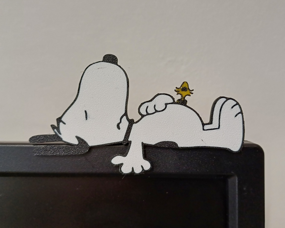 Snoopy on monitor with stand